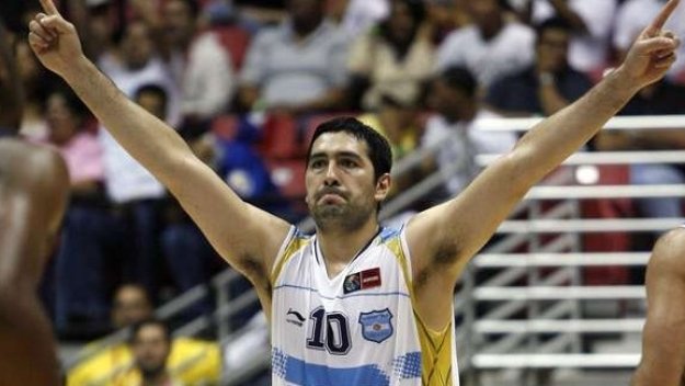 Аржентинец вкара 15 тройки