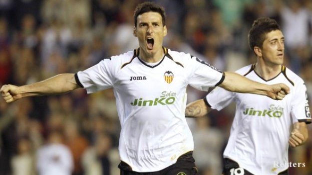Валенсия разби Осасуна за 15 минути