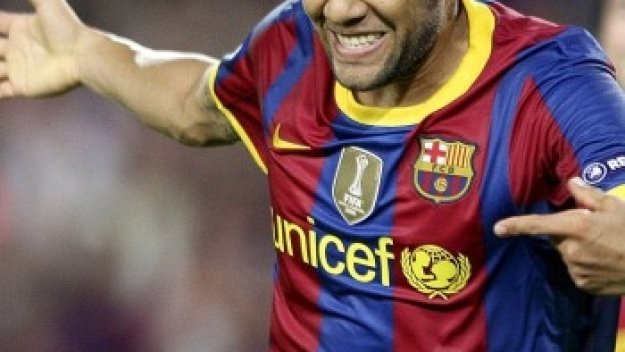 Дани Алвеш оптимист, че ще преподпише