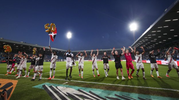 Лудост! Байер бие с 5:0 за 50 поредни мача без загуба