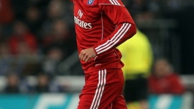 Ван Нистелрой го удари на молби