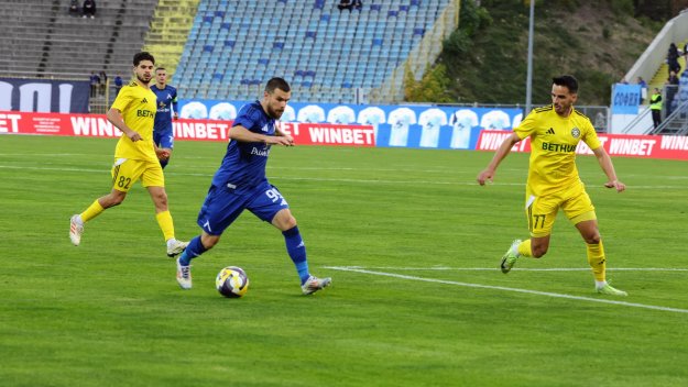 Ради Кирилов и Марин Петков аут за мача с Монтана