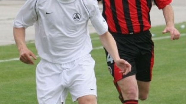 Бившият капитан на Славия реди трансфер в Кипър