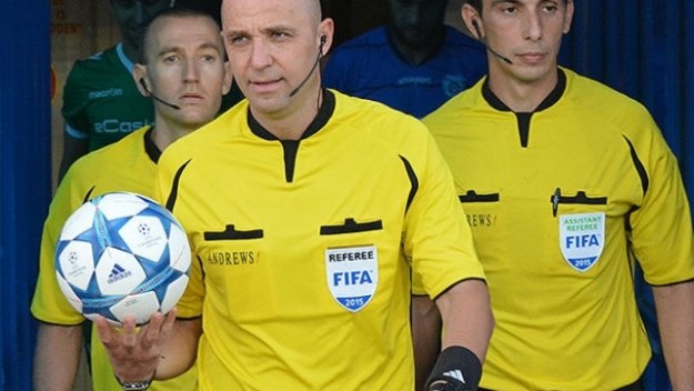 "Черен" за Левски съдия ще свири Вечното дерби с ЦСКА