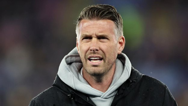 Последният във Висшата лига си намери нов мениджър 