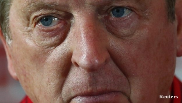 Рой Ходжсън бесен на съдията