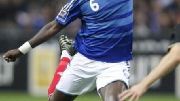 ОФИЦИАЛНО: Нюкасъл взе Муса Сисоко