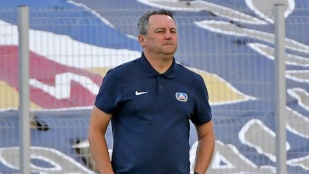 Славиша ще има тежката дума за всеки един от новите в Левски