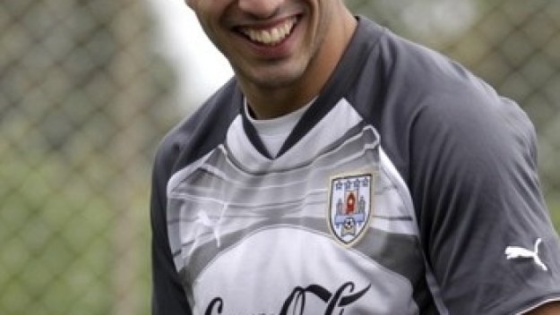 Луис Суарес: Няма доказателства, че съм обидил Евра на расистка основа