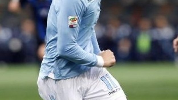 Паника в Лацио, Миро Клозе аут за 8 седмици