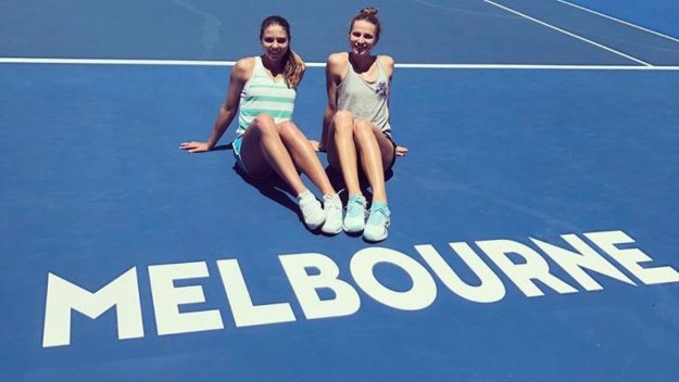 Една победа дели Томова от основната схема на Australian Open