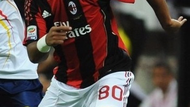 Менезес отвори вратите на националния на Бразилия за Роналдиньо