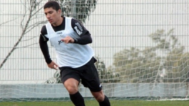 Бразилски защитник подписа с Ботев Пловдив