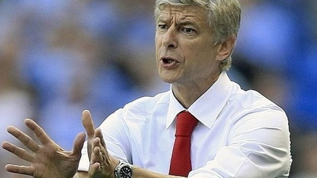 Венгер: Имаме проблеми, но не ни отписвайте за титлата