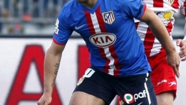 Агуеро се изравни по голове с Торес