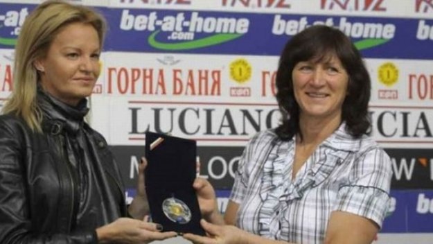Йорданка Донкова близо до орден "Стара планина"