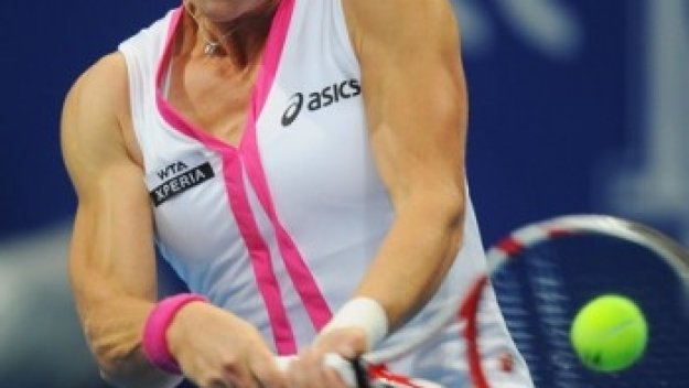 Саманта Стоусър започна с впечатляваща победа защитата на титлата си Ню Йорк