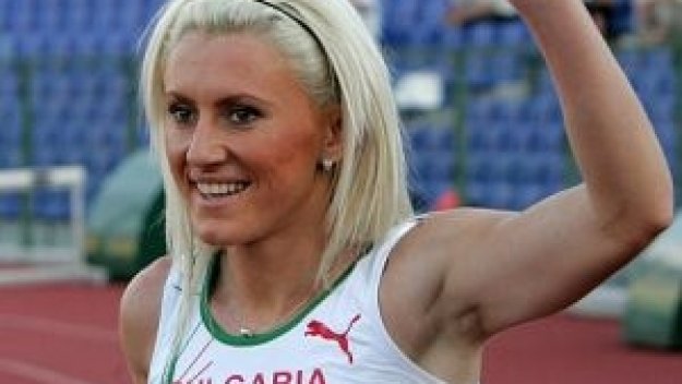 Тезджан Наимова полуфиналистка на 200 метра