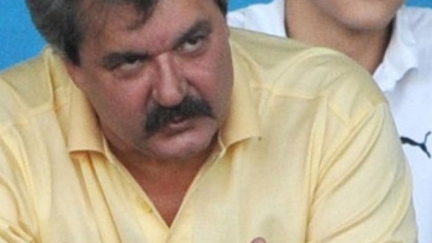 Тодор Батков вади милион за зимна селекция