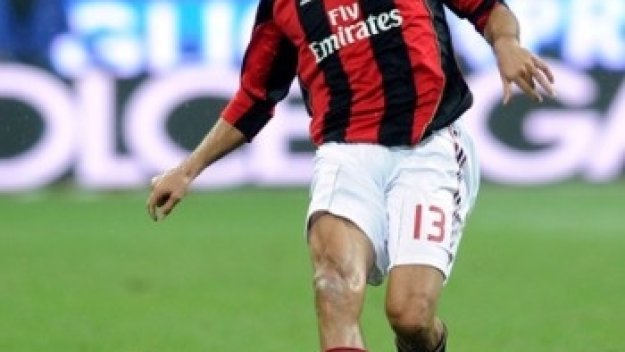 Неста ще има три варианта пред себе си, ако напусне Милан