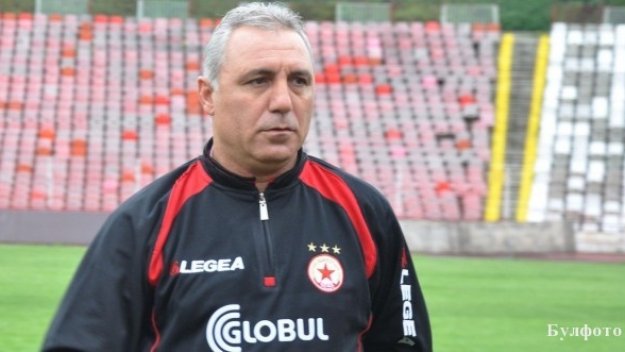 Христо Стоичков извежда днес ЦСКА срещу Славия на &quot;Армията&quot;