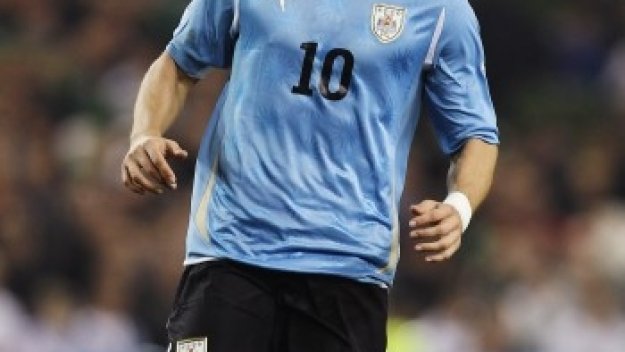 Форлан се разбра с Атлетико да разтрогне договора си