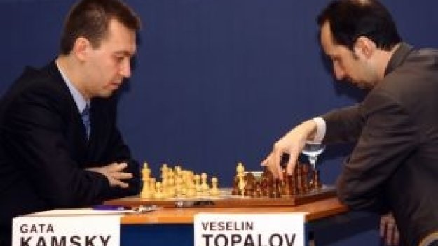 Топалов направи нова крачка към финала
