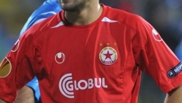 Делев се контузи