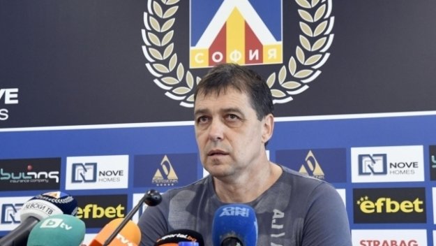 Драмата около селекцията на Левски продължава