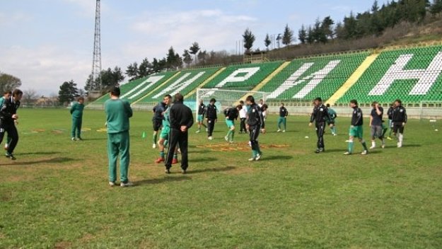 В Пирин си прехвърлят топката