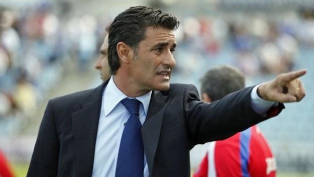 Мичел се нави да води Севиля