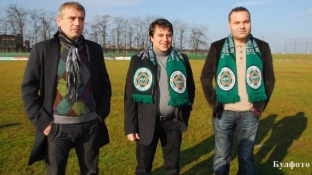 Пачки в Нефтохимик за бой над Ботев Пловдив