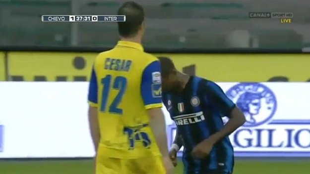 Ето'о се извини на Бощян Цезар за удара в гърдите