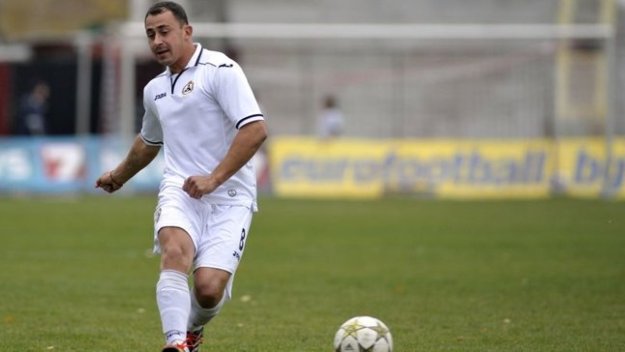 Славия отново бие шута на Чавдар Янков