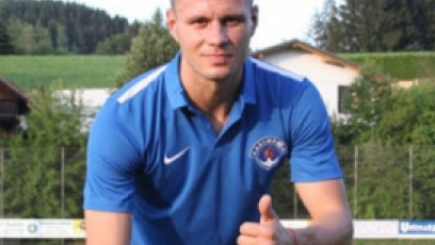 ЦСКА взима национала Божиков