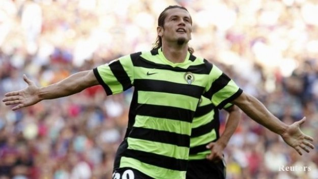 Валенсия опитва да уреди Нелсон Валдес