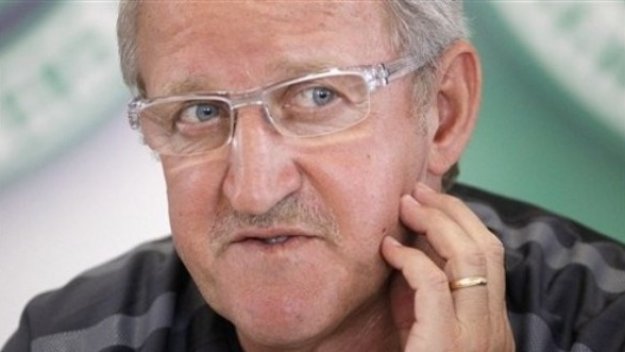 Делнери доволен от професионализма на играчите си