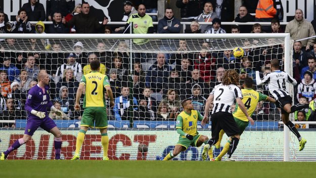 Нюкасъл продължава да набира скорост