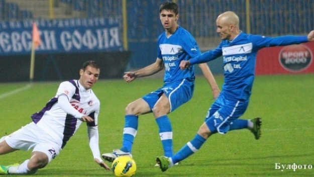 Треньор на Левски негодува от реферите след загубата от Черно море