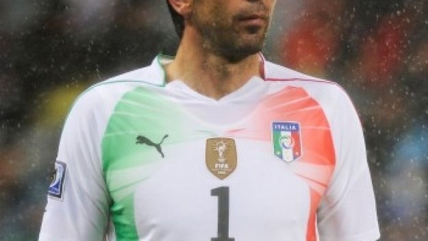 Буфон симпатизирал на Гладбах