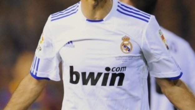 Рикардо Карвальо преминава в КПР