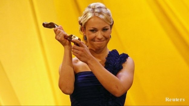 Байерн поднови офертата към Магдалена Нойнер