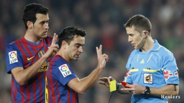 Този сезон реферите ни режат, обяви Шави