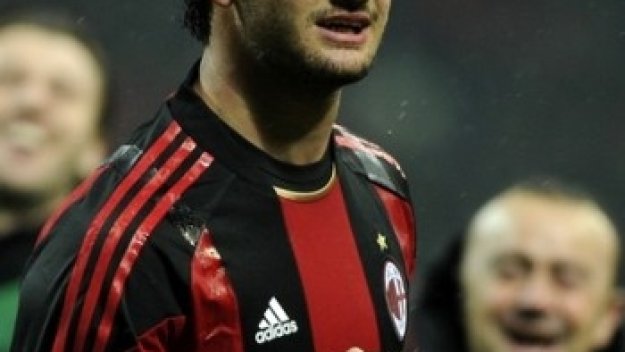 Пато: Титлата? Не, говорим си за Юве