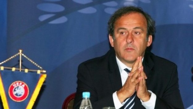 Платини поиска международна спортна полиция