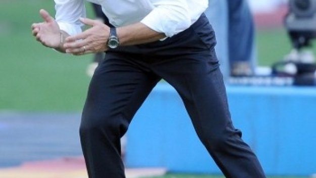 Донадони се натиска за Вила