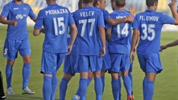 Гонзо забива Прохазка на пейката и срещу Хасково