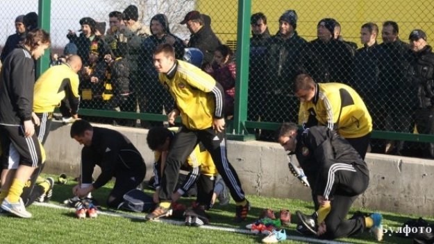 Ботев Пловдив излъга Дукла с два късни гола