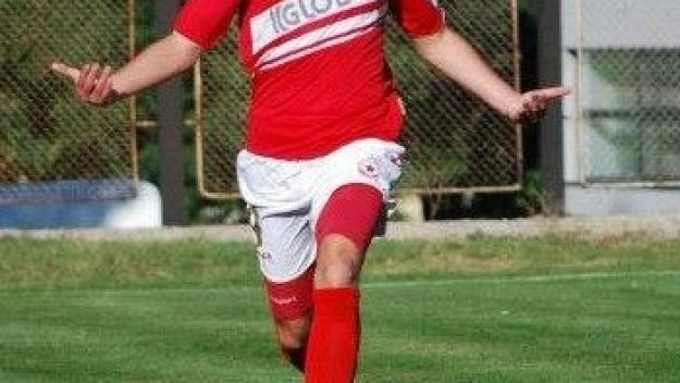 Нападател на ЦСКА иска да е като Митко Бербатов