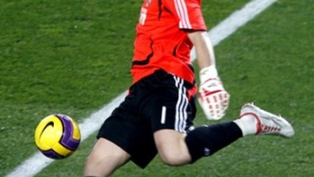 Касияс вече е в топ 3 по мачове за Реал